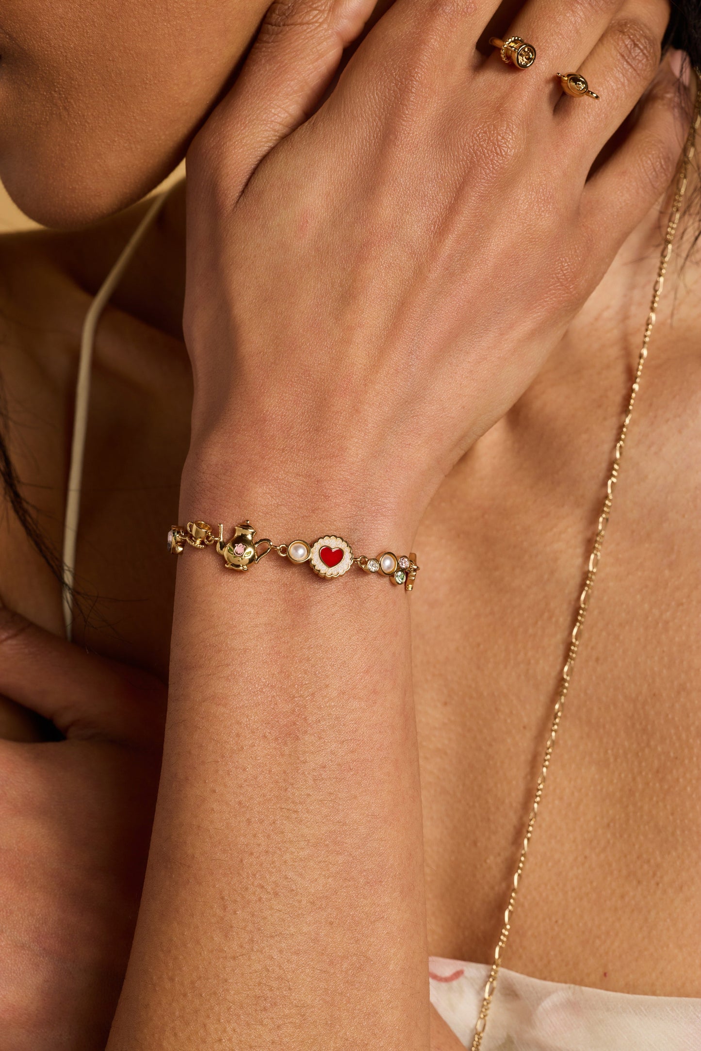 Tea Party Bolo Bracelet | Adjustable Charm Bracelet with Daisy, Teacup & Butterfly by ALEX AND ANI – Gold