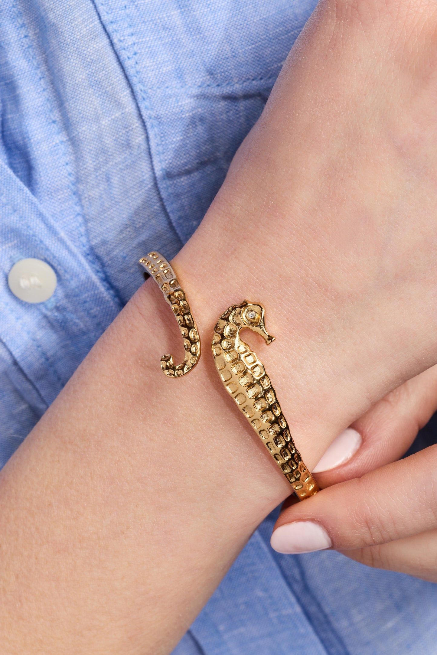 Seahorse Bypass Cuff Bracelet | Coastal Stone Eye Detail Bangle in Gold