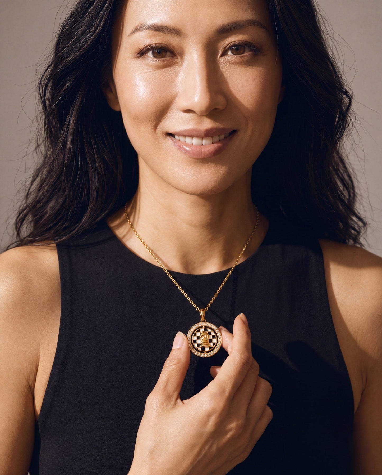 'Always Think One Move Ahead' Chess Spinner Pendant Necklace – Gold